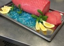 Świeży stek z polędwicy tuńczyka